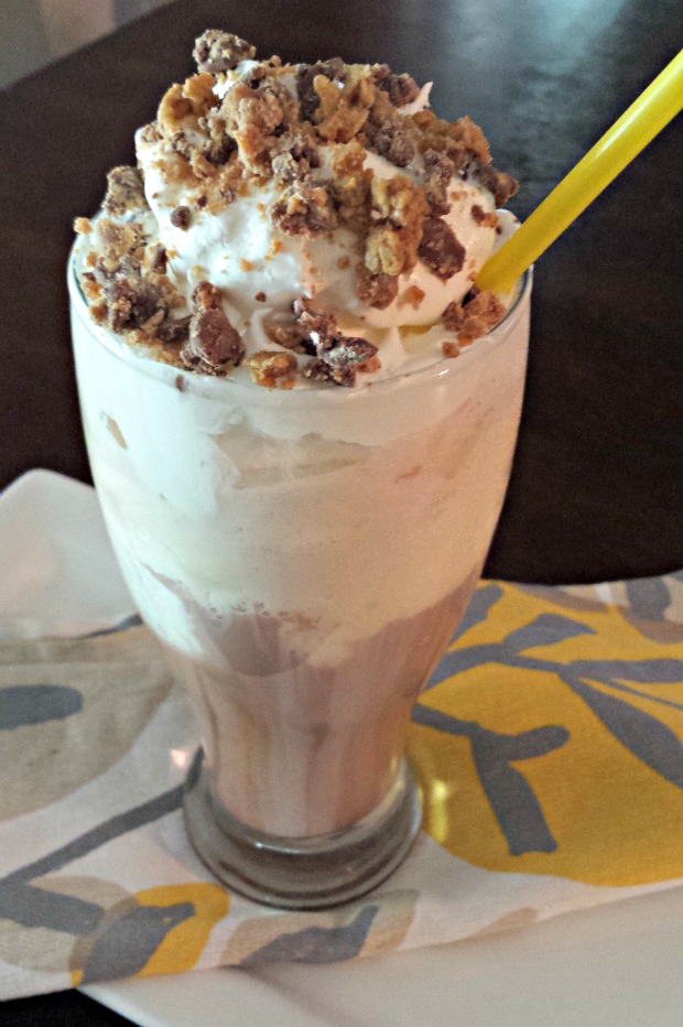 Febreeze Scents and Iced Coffee Float #FebrezeFall
